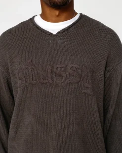 EMBROIDERED V-NECK LOGO SWEATER