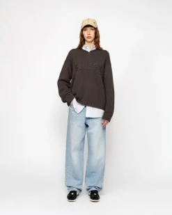 EMBROIDERED V-NECK LOGO SWEATER