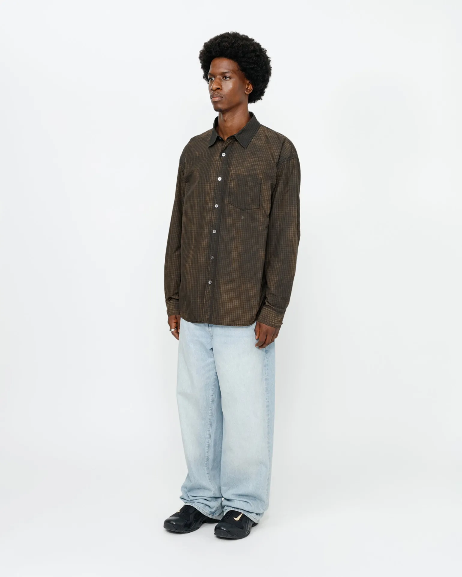 KLASSISCHES LS-SHIRT BESPRÜHT