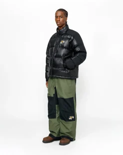 STÜSSY & MOUNTAIN HARDWEAR SUBZERO™ DAUNENJACKE